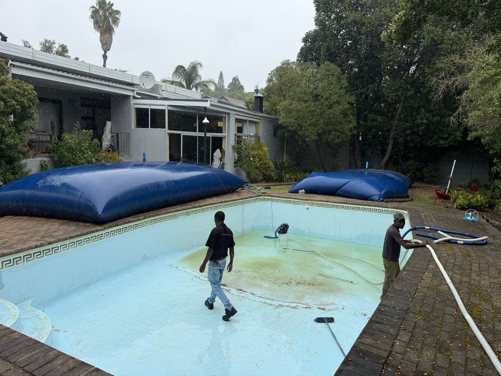 fiberglass-pool-reling